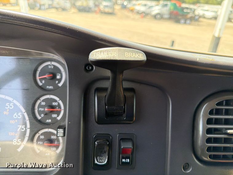 image for item EG9333 2007 Freightliner Business Class M2 Crew Cab crane truck