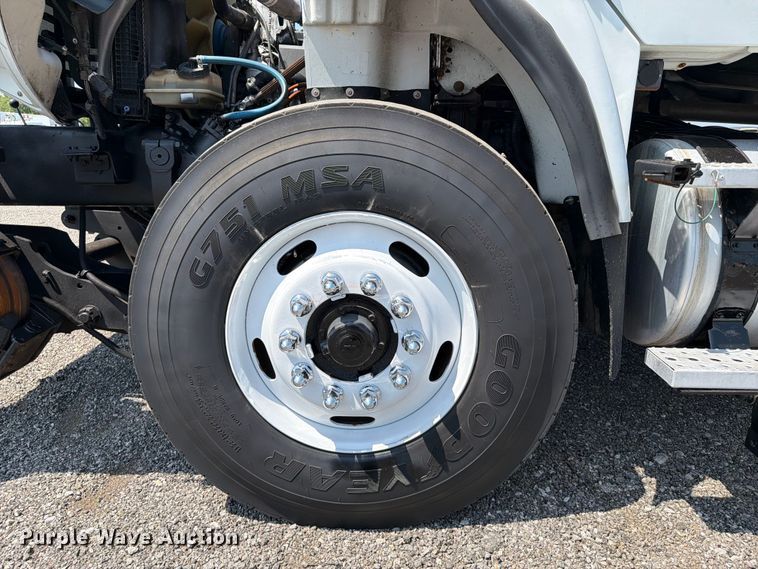 image for item EG9333 2007 Freightliner Business Class M2 Crew Cab crane truck