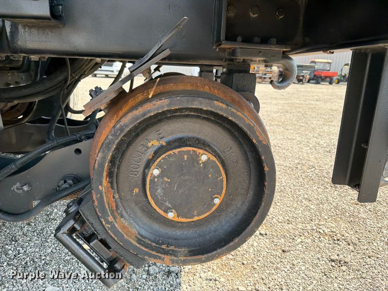 image for item EG9333 2007 Freightliner Business Class M2 Crew Cab crane truck