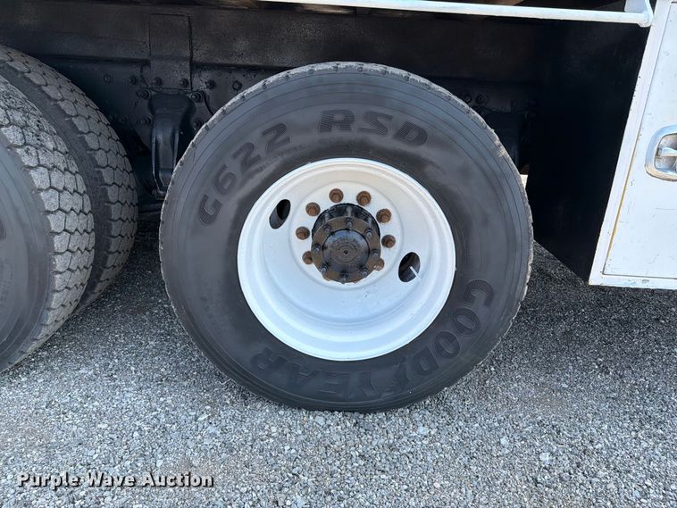 image for item EG9333 2007 Freightliner Business Class M2 Crew Cab crane truck