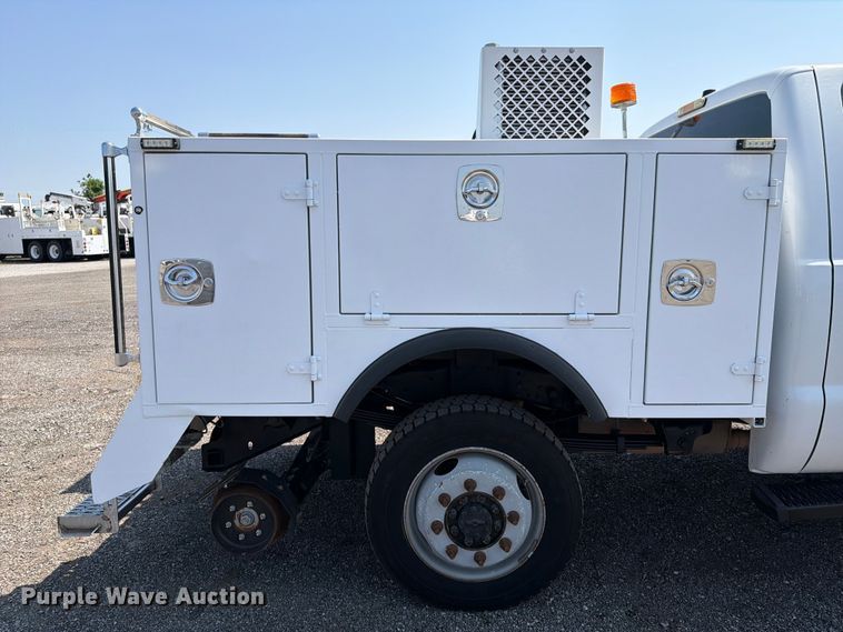 image for item EG9334 2014 Ford F250 Super Duty Ext. Cab utility bed pickup truck