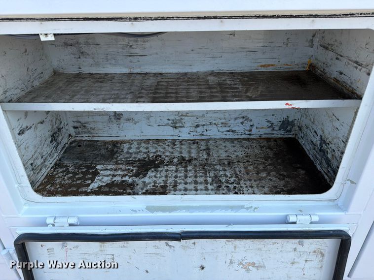 image for item EG9334 2014 Ford F250 Super Duty Ext. Cab utility bed pickup truck