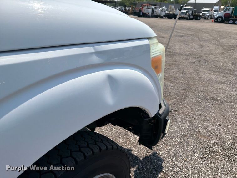 image for item EG9334 2014 Ford F250 Super Duty Ext. Cab utility bed pickup truck
