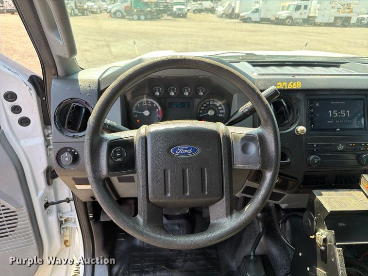 image for item EG9334 2014 Ford F250 Super Duty Ext. Cab utility bed pickup truck