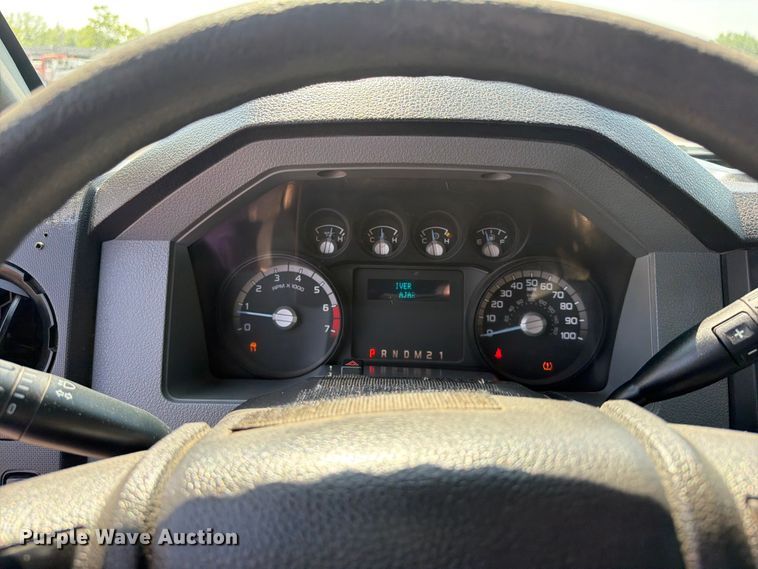 image for item EG9334 2014 Ford F250 Super Duty Ext. Cab utility bed pickup truck