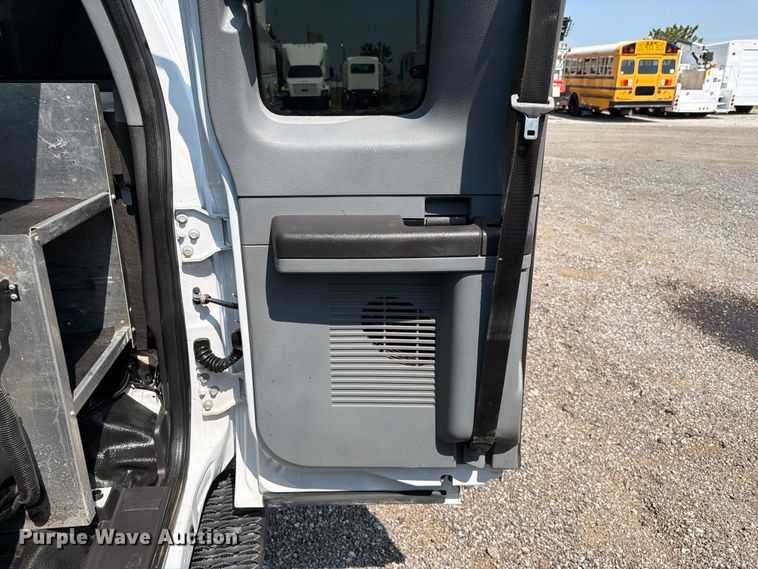 image for item EG9334 2014 Ford F250 Super Duty Ext. Cab utility bed pickup truck