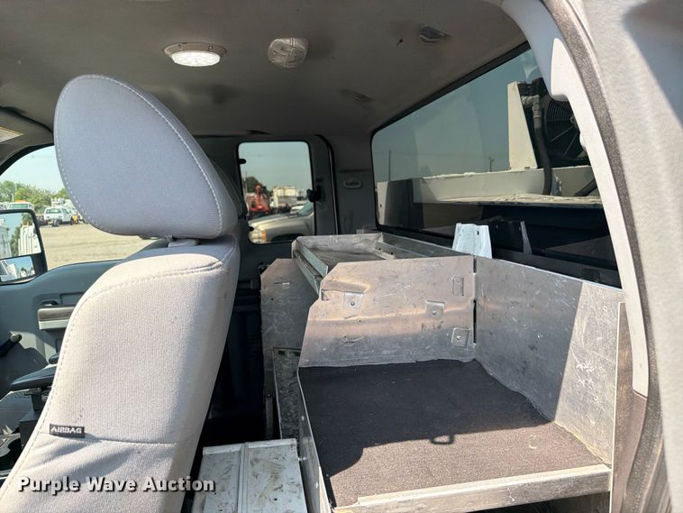 image for item EG9334 2014 Ford F250 Super Duty Ext. Cab utility bed pickup truck