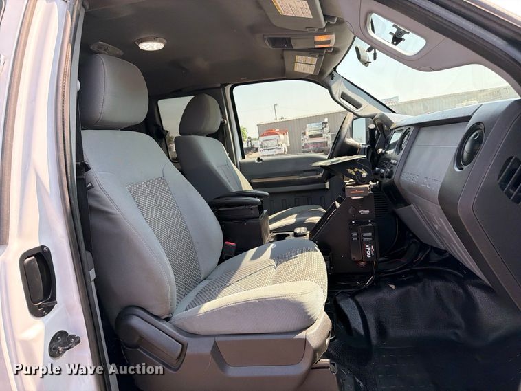 image for item EG9334 2014 Ford F250 Super Duty Ext. Cab utility bed pickup truck