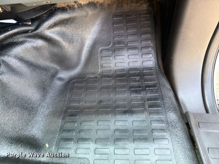 image for item EG9334 2014 Ford F250 Super Duty Ext. Cab utility bed pickup truck