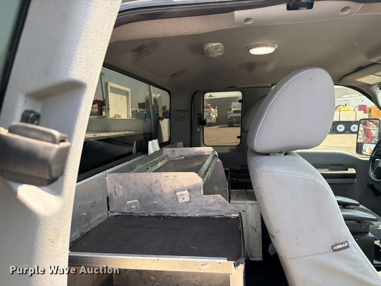 image for item EG9334 2014 Ford F250 Super Duty Ext. Cab utility bed pickup truck