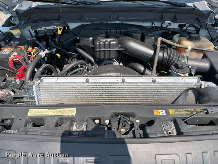 image for item EG9334 2014 Ford F250 Super Duty Ext. Cab utility bed pickup truck