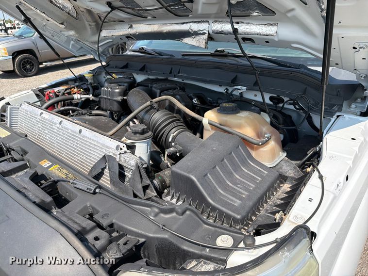 image for item EG9334 2014 Ford F250 Super Duty Ext. Cab utility bed pickup truck