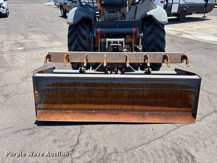 image for item EL2529 2014 Case 570NXT landscape tractor