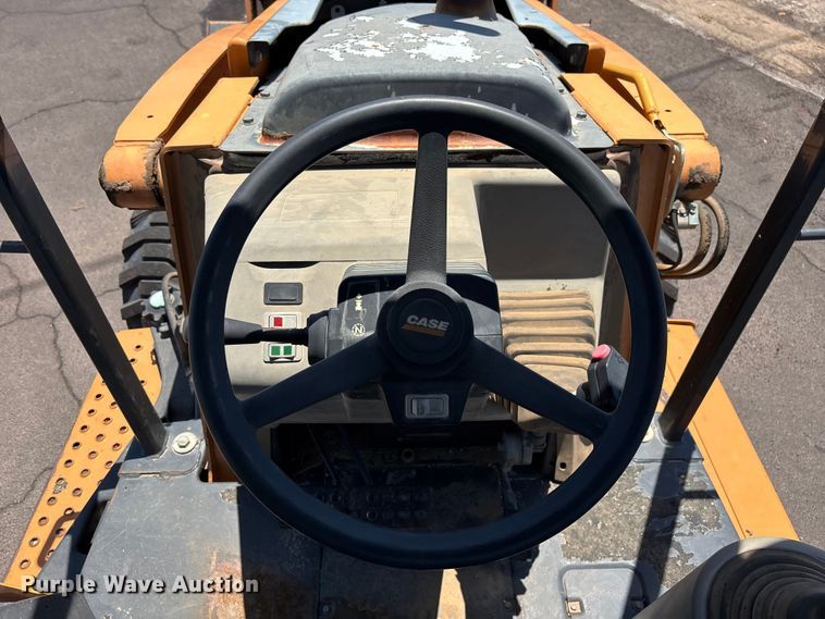 image for item EL2529 2014 Case 570NXT landscape tractor