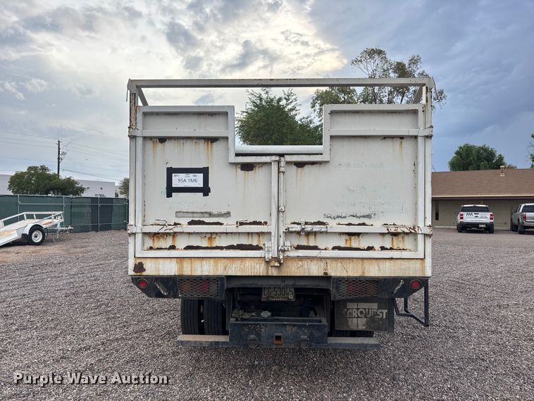 image for item EL2540 2011 Isuzu NRR Crew Cab dump truck