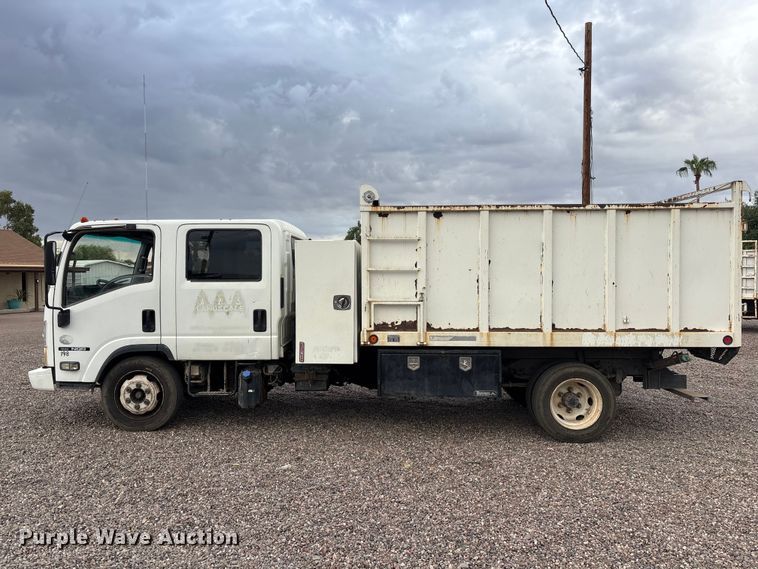 image for item EL2540 2011 Isuzu NRR Crew Cab dump truck