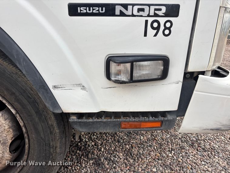 image for item EL2540 2011 Isuzu NRR Crew Cab dump truck