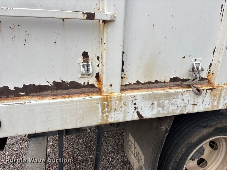 image for item EL2540 2011 Isuzu NRR Crew Cab dump truck