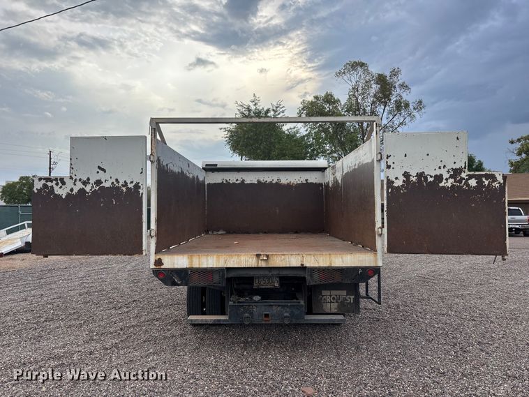 image for item EL2540 2011 Isuzu NRR Crew Cab dump truck