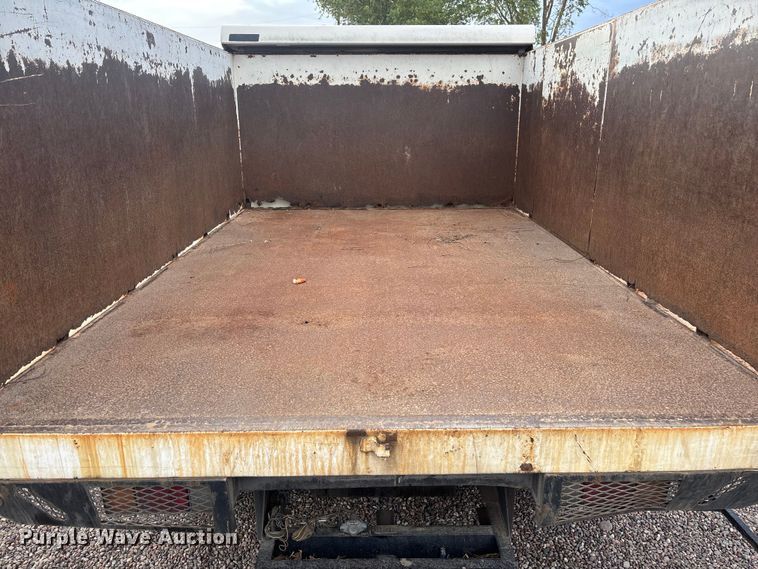 image for item EL2540 2011 Isuzu NRR Crew Cab dump truck