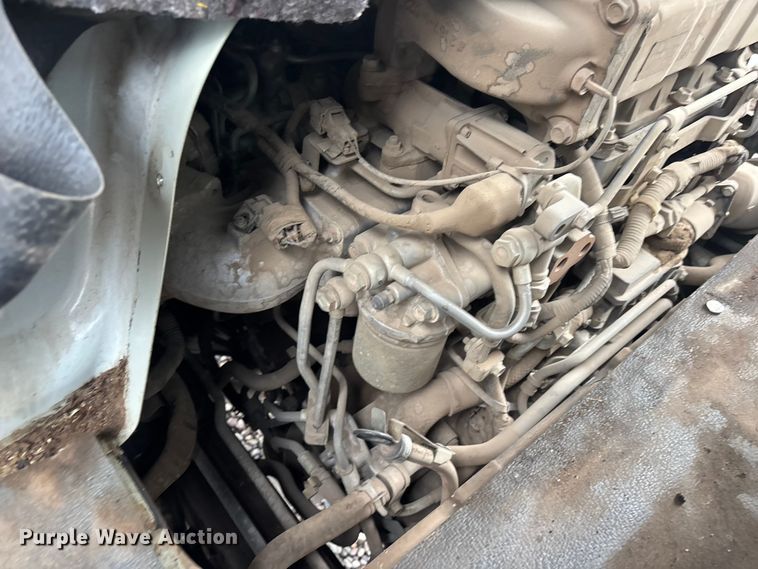 image for item EL2540 2011 Isuzu NRR Crew Cab dump truck
