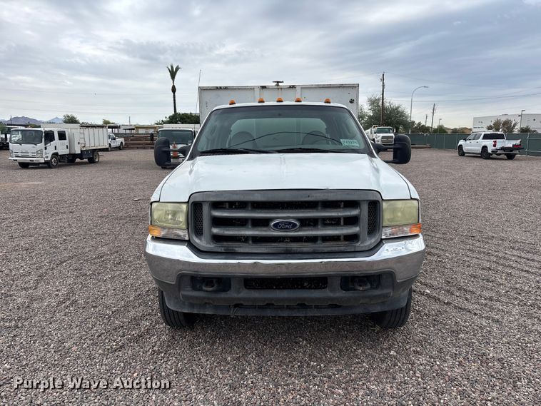 image for item EL2541 2004 Ford F450 Super Duty Crew Cab dump truck