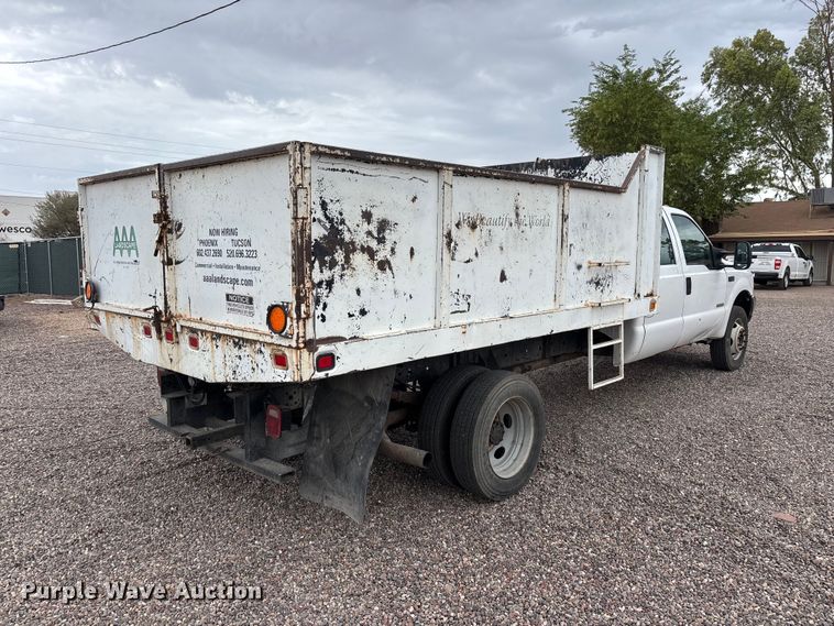 image for item EL2541 2004 Ford F450 Super Duty Crew Cab dump truck