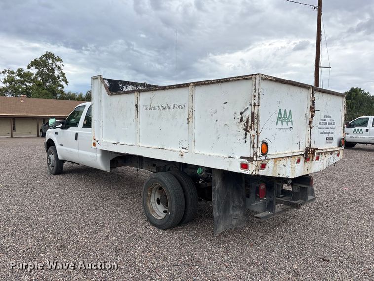 image for item EL2541 2004 Ford F450 Super Duty Crew Cab dump truck