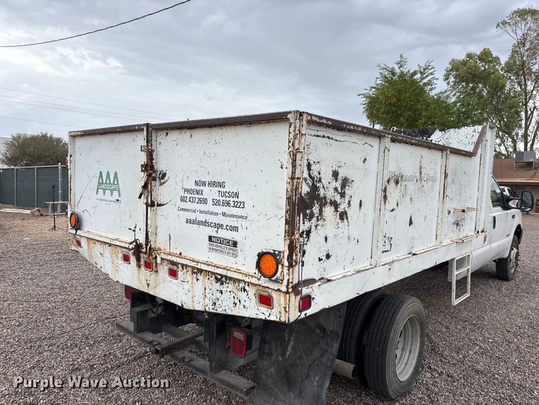 image for item EL2541 2004 Ford F450 Super Duty Crew Cab dump truck