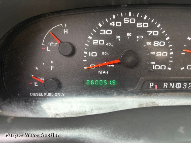 image for item EL2541 2004 Ford F450 Super Duty Crew Cab dump truck