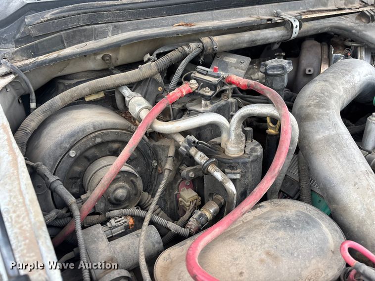 image for item EL2541 2004 Ford F450 Super Duty Crew Cab dump truck