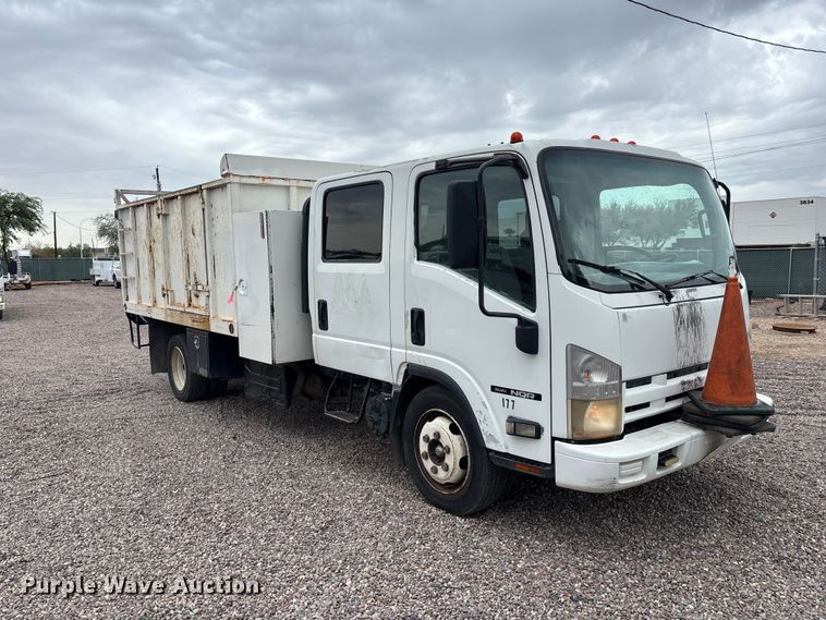 image for item EL2542 2011 Isuzu NRR Crew Cab dump truck