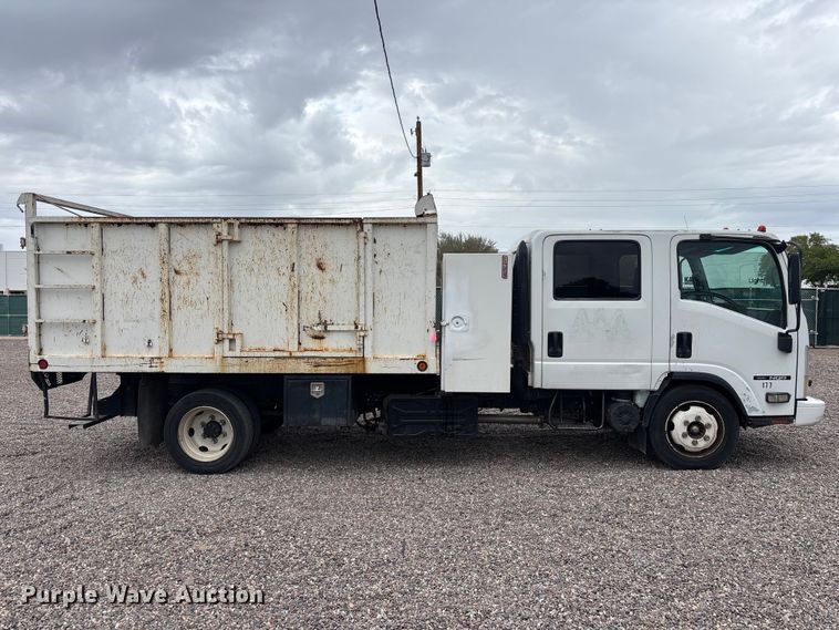 image for item EL2542 2011 Isuzu NRR Crew Cab dump truck
