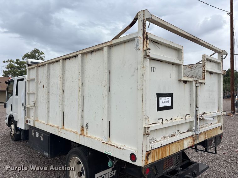 image for item EL2542 2011 Isuzu NRR Crew Cab dump truck