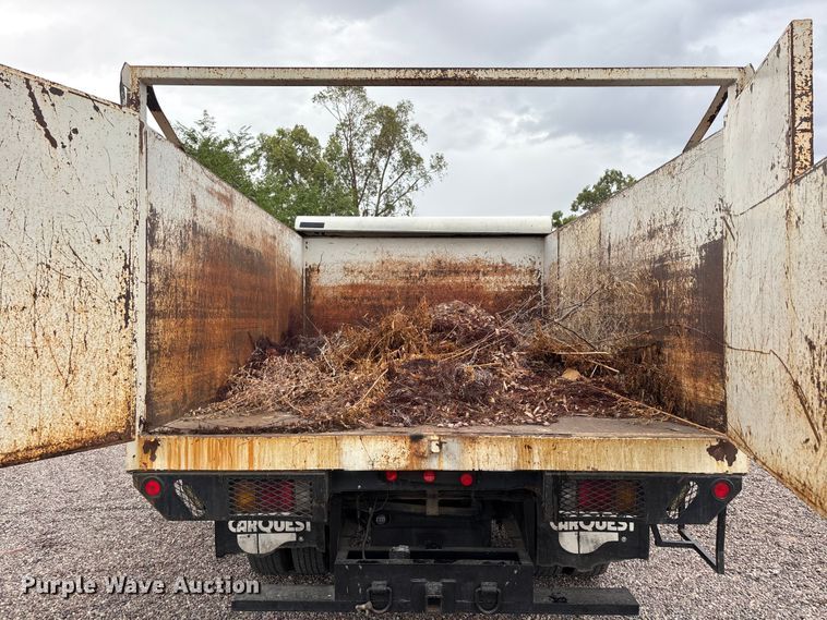 image for item EL2542 2011 Isuzu NRR Crew Cab dump truck