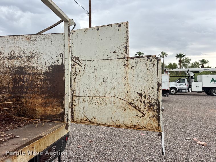 image for item EL2542 2011 Isuzu NRR Crew Cab dump truck