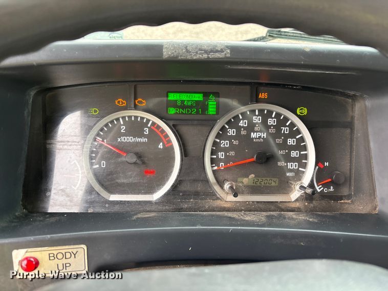 image for item EL2542 2011 Isuzu NRR Crew Cab dump truck