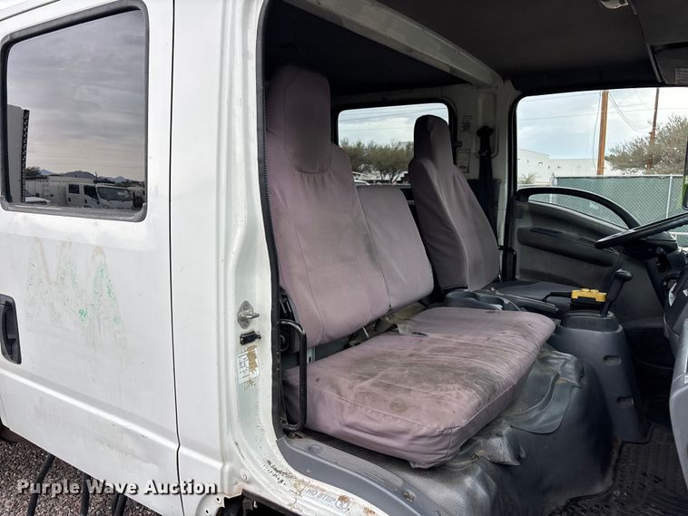 image for item EL2542 2011 Isuzu NRR Crew Cab dump truck