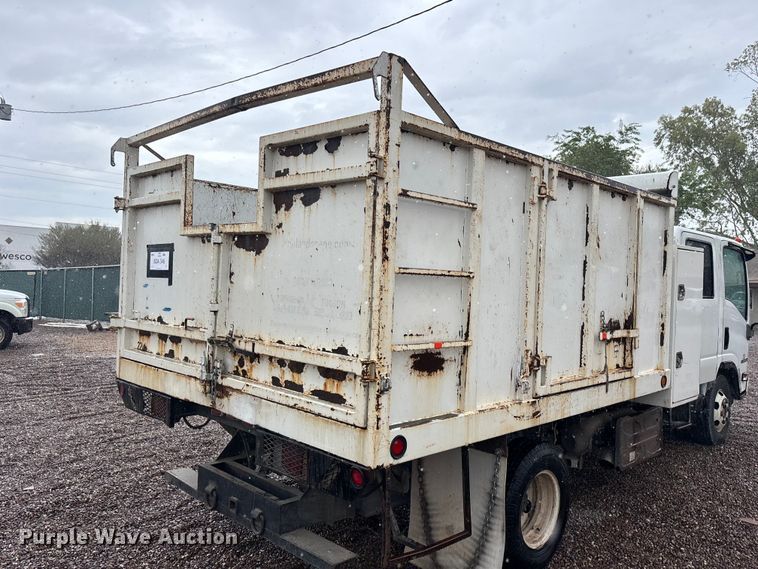 image for item EL2543 2011 Isuzu NRR Crew Cab dump truck