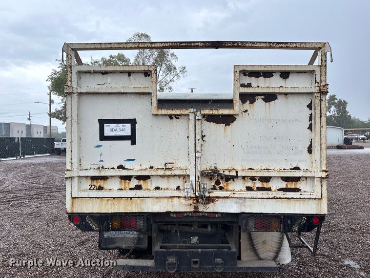 image for item EL2543 2011 Isuzu NRR Crew Cab dump truck