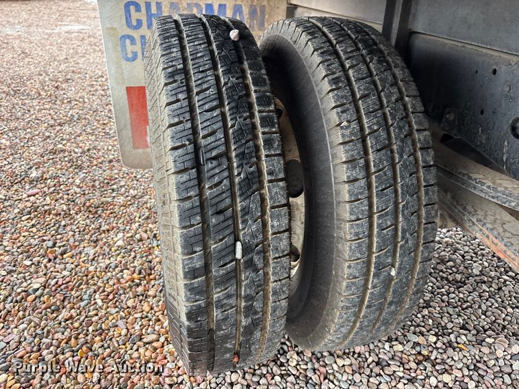 image for item EL2543 2011 Isuzu NRR Crew Cab dump truck