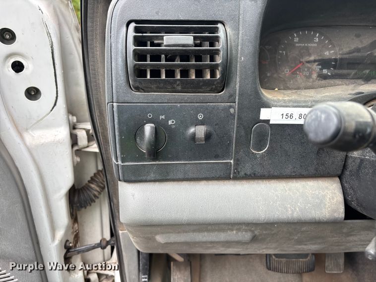 image for item EL2544 2006 Ford F450 Super Duty chipper truck