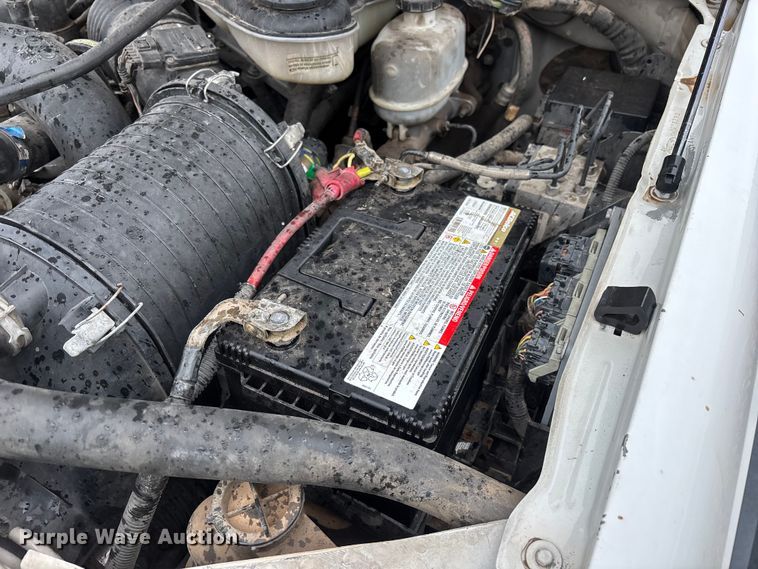 image for item EL2544 2006 Ford F450 Super Duty chipper truck