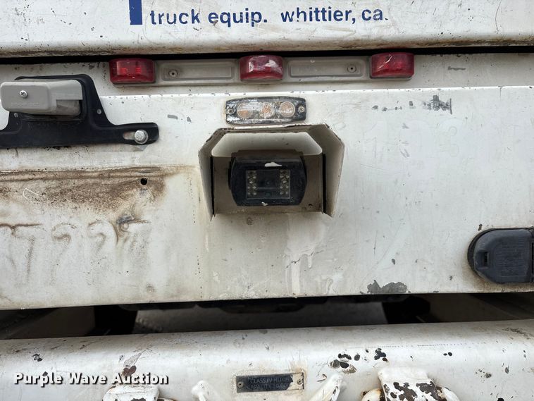 image for item EL2548 2019 Ford F450 Super Duty flatbed truck