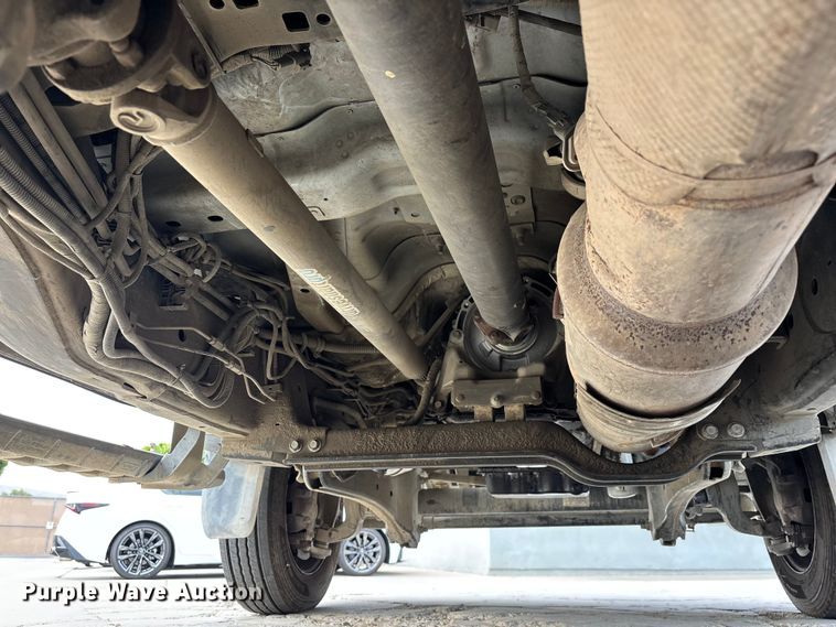image for item EL2548 2019 Ford F450 Super Duty flatbed truck