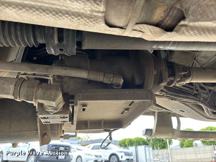 image for item EL2548 2019 Ford F450 Super Duty flatbed truck