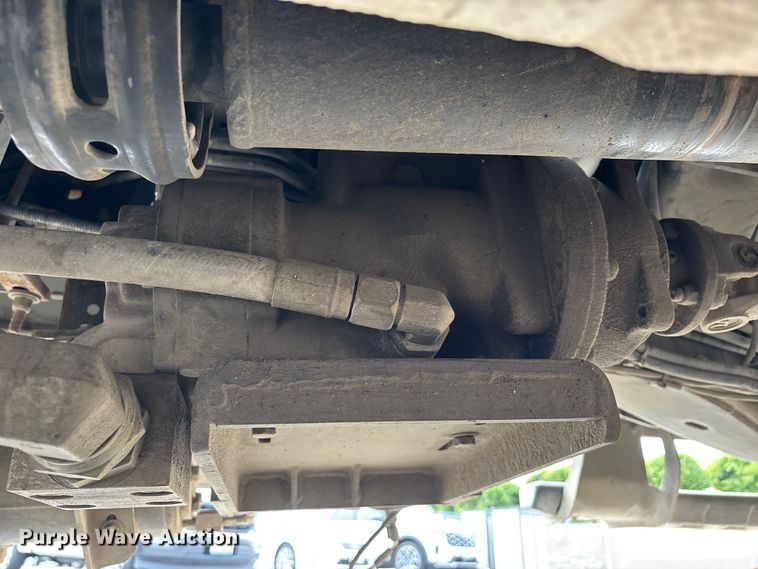 image for item EL2548 2019 Ford F450 Super Duty flatbed truck