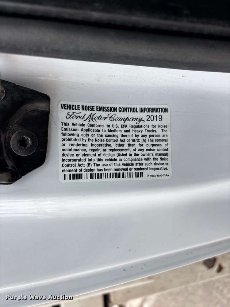 image for item EL2548 2019 Ford F450 Super Duty flatbed truck