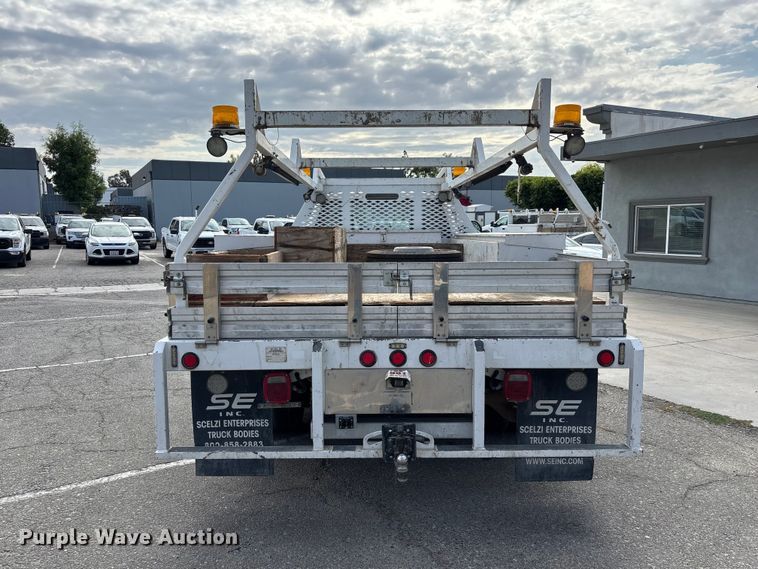image for item EL2549 2019 Ford F450 Super Duty flatbed truck