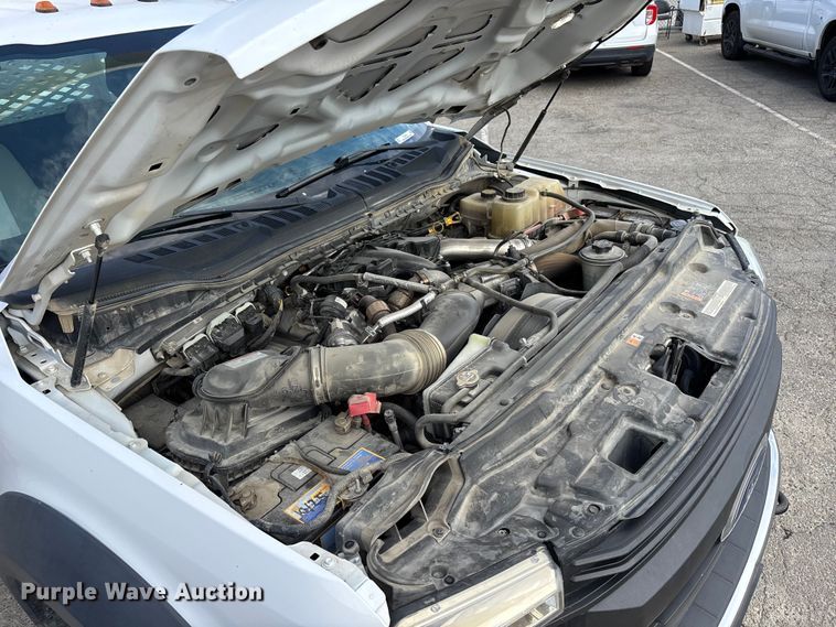 image for item EL2549 2019 Ford F450 Super Duty flatbed truck